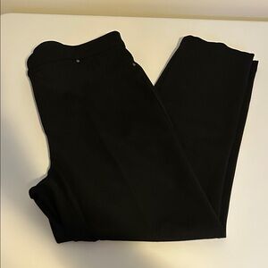Chico's Women’s Black Pants size 2.5 Short - 27” inseam size L (14)